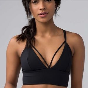 NOT FOR SALE- ISO black size 4 pushing limits bra